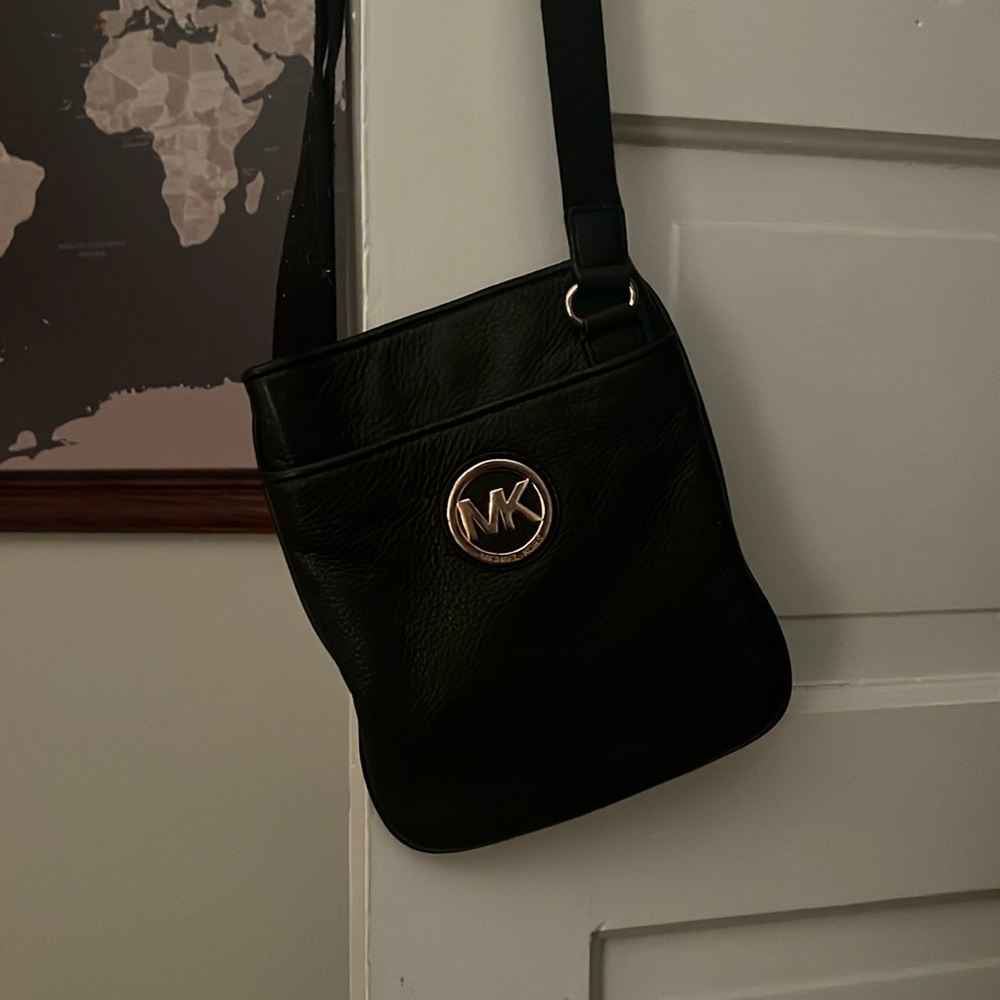 Michael Kors black leather shoulder bag